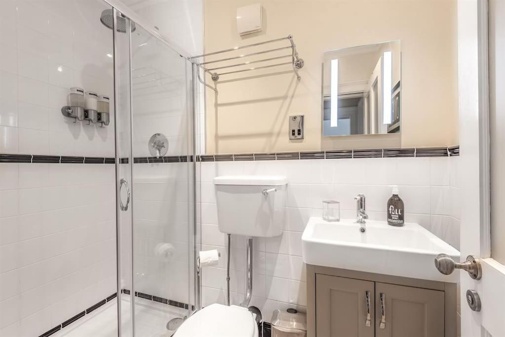 Rowntree One - Stunning Apartment- Grade II Listed يورك المظهر الخارجي الصورة